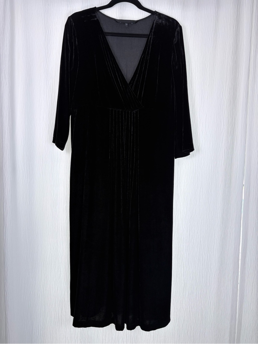 Eileen Fisher Silk Blend Velvet Midi Dress, Size Medium